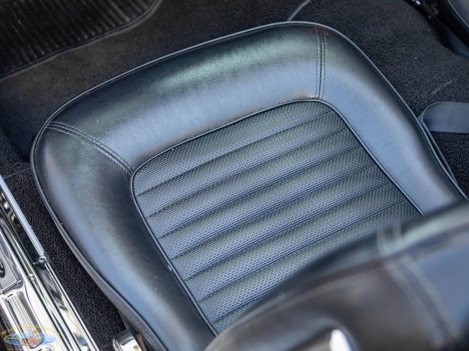 Ford-Mustang-289-V8-Convertible-1966-2-Door-Convertible-34