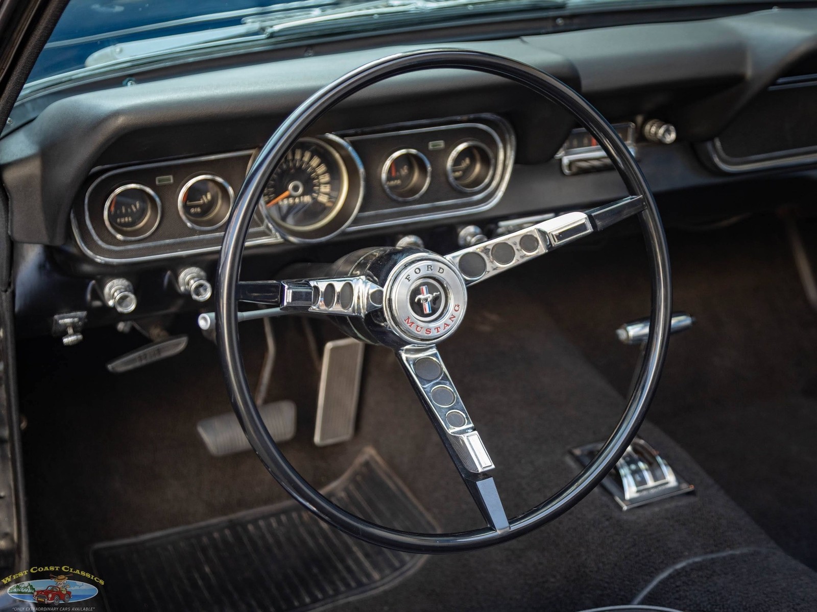 Ford-Mustang-289-V8-Convertible-1966-2-Door-Convertible-35