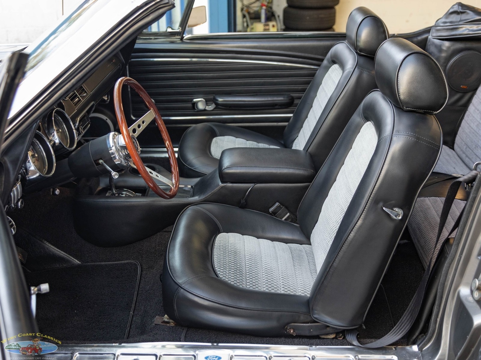 Ford-Mustang-302-5.0L-V8-Convertible-1968-2-Door-Convertible-31