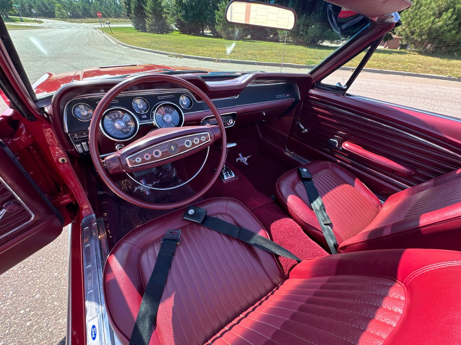 Ford-Mustang-Convertible-1968-Convertible-10