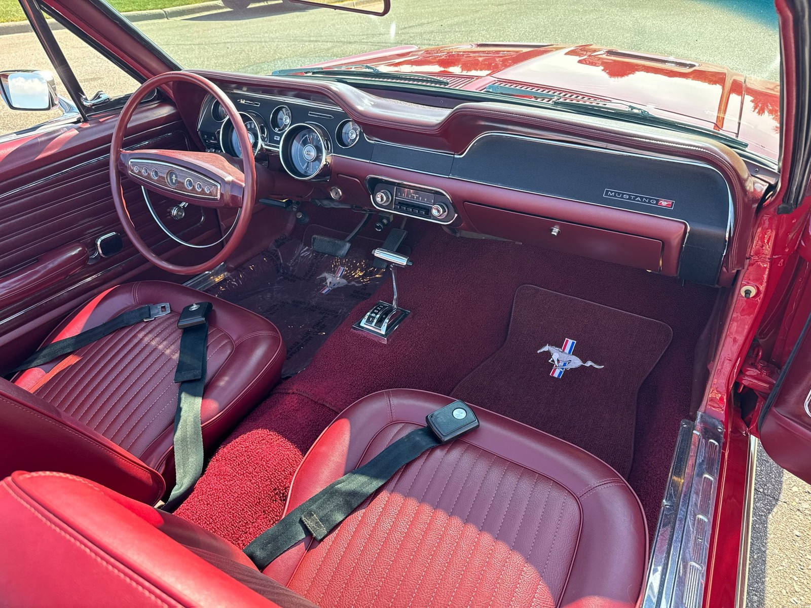 Ford-Mustang-Convertible-1968-Convertible-11