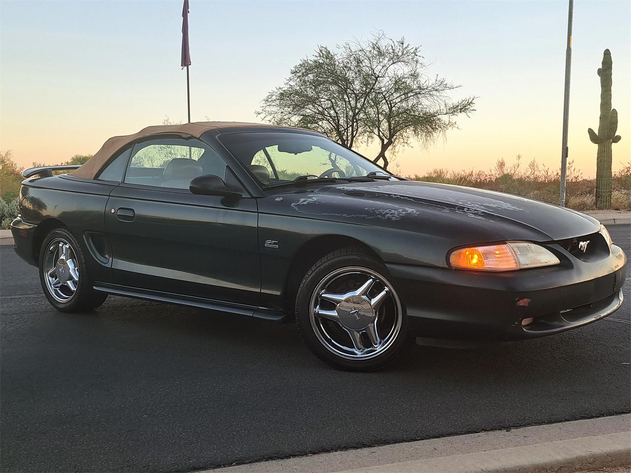 Ford-Mustang-gt-1994-Deep-Forest-Green-Saddle-Leather-8