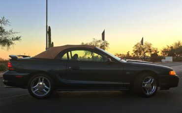 Ford-Mustang-gt-1994-Deep-Forest-Green-Saddle-Leather-9