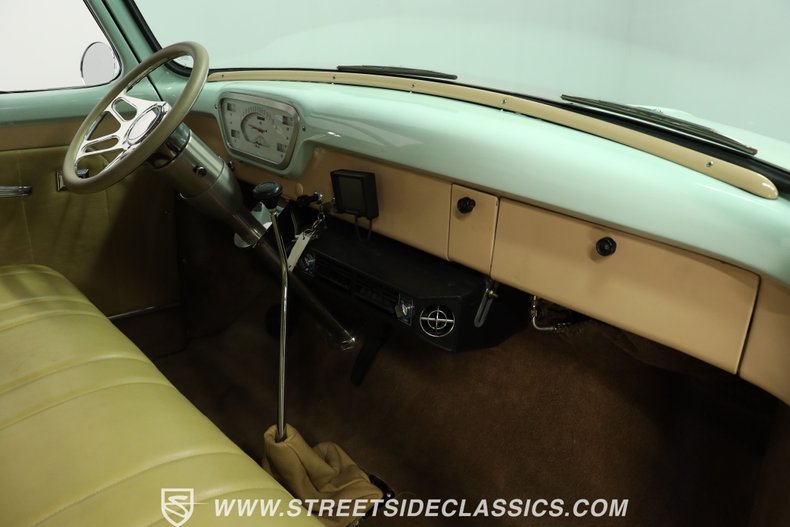 Ford-Other-1954-Turquoise-Tan-37