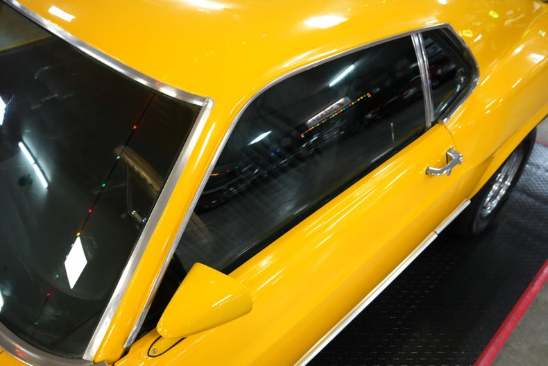 Ford-Other-1970-Yellow-Black-35