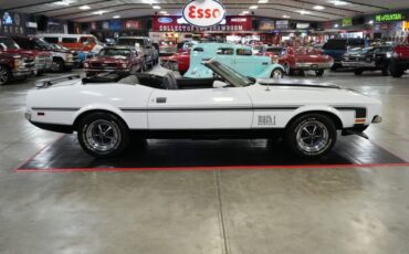 Ford-Other-1972-White-Black-11