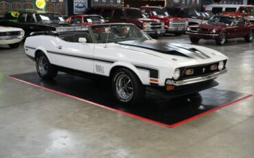 Ford-Other-1972-White-Black-12