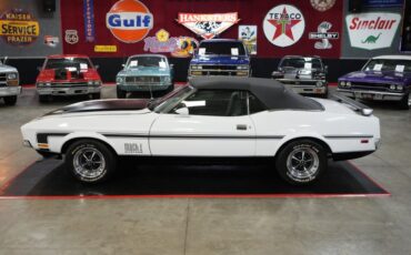 Ford-Other-1972-White-Black-19