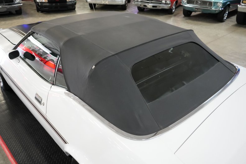 Ford-Other-1972-White-Black-40