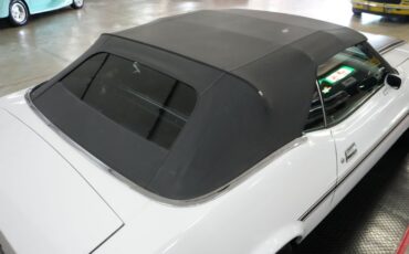 Ford-Other-1972-White-Black-41