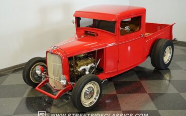Ford-Pickup-1932-Red-Tan-12