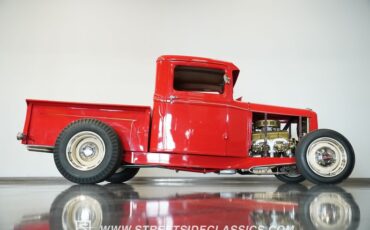 Ford-Pickup-1932-Red-Tan-21