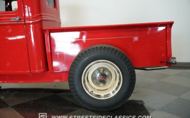 Ford-Pickup-1932-Red-Tan-28