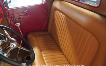 Ford-Pickup-1932-Red-Tan-3