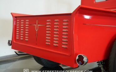Ford-Pickup-1932-Red-Tan-31