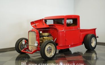 Ford-Pickup-1932-Red-Tan-34