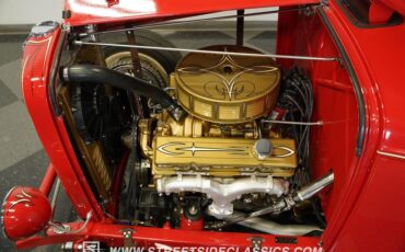 Ford-Pickup-1932-Red-Tan-36