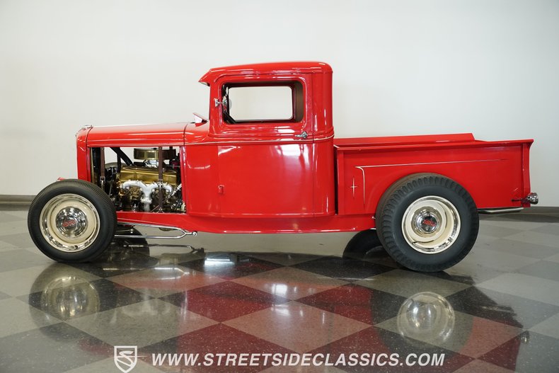 Ford-Pickup-1932-Red-Tan-5