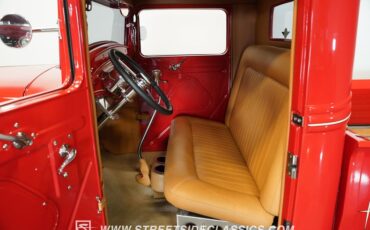 Ford-Pickup-1932-Red-Tan-6
