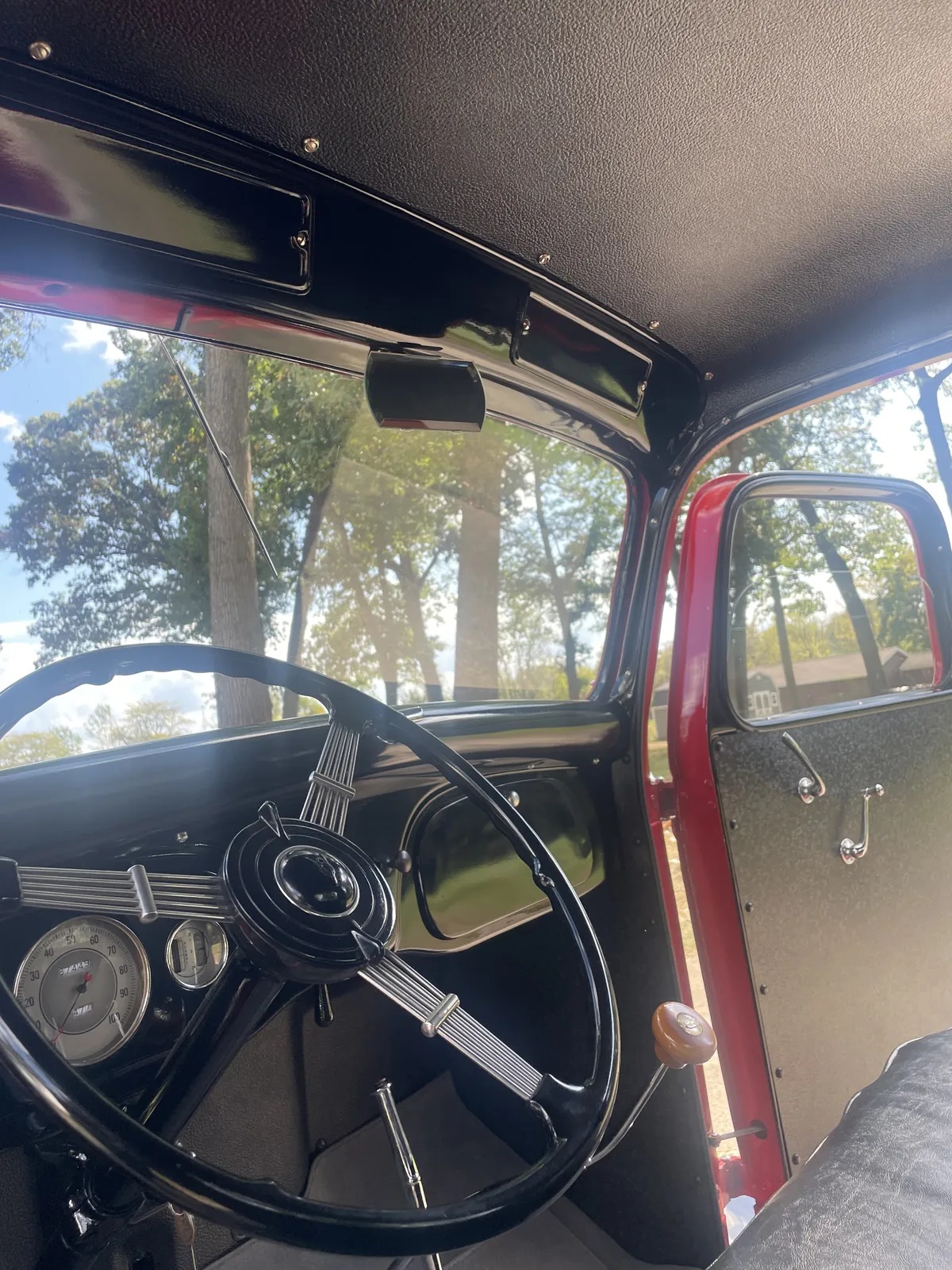 Ford-Pickup-1935-Red-Black-13