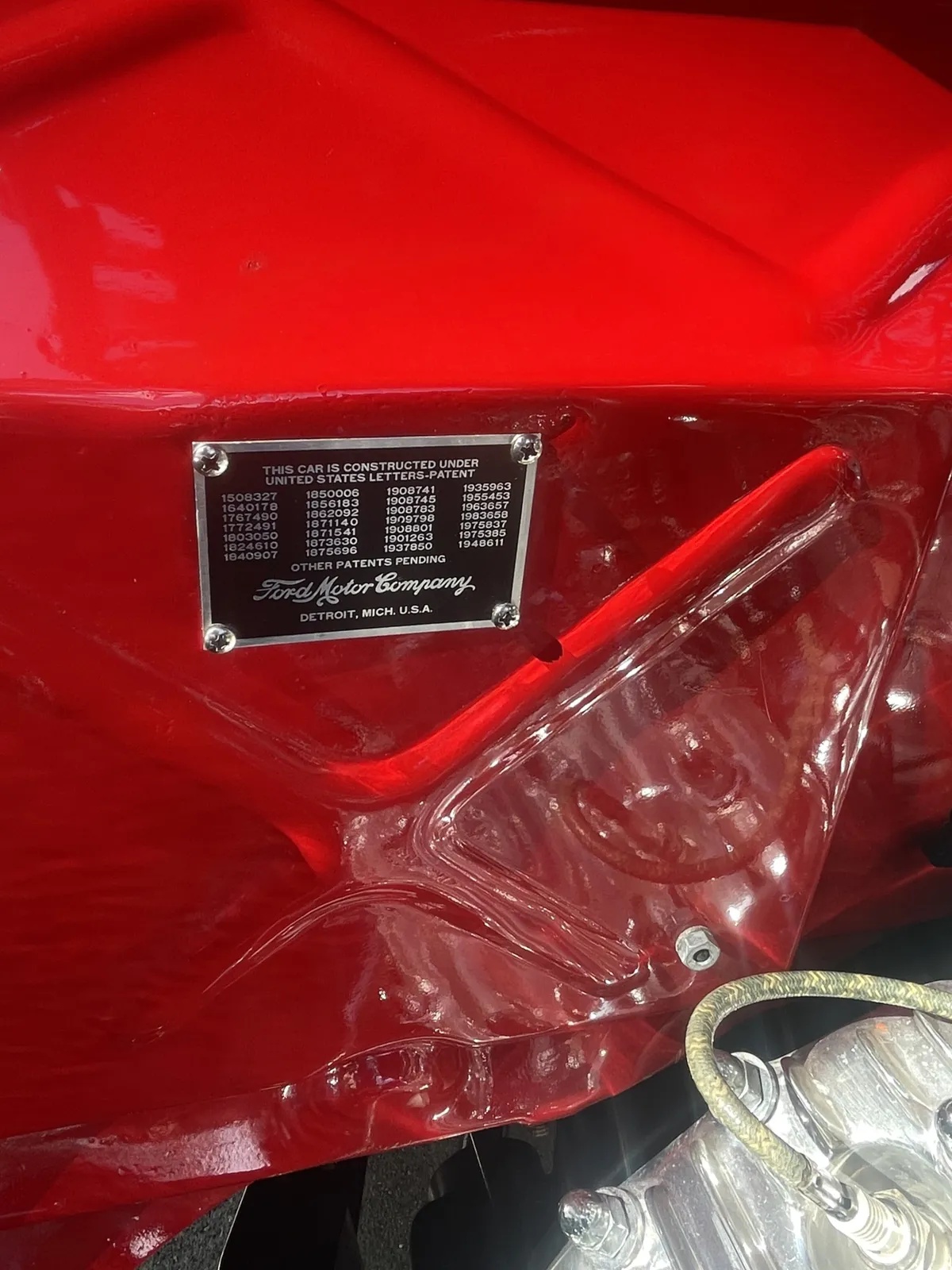 Ford-Pickup-1935-Red-Black-16