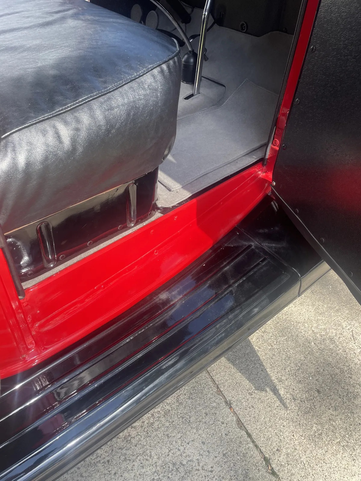 Ford-Pickup-1935-Red-Black-17