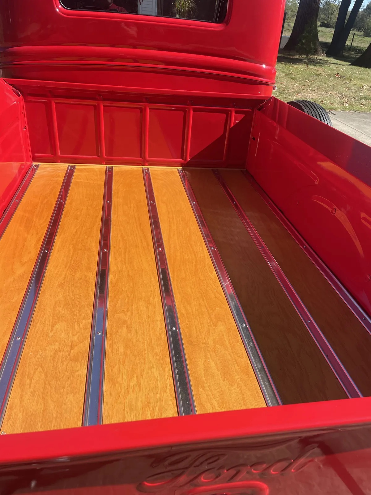 Ford-Pickup-1935-Red-Black-6