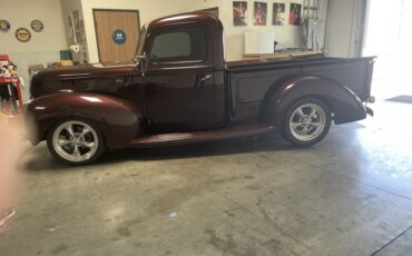 Ford-Pickup-1940-Black-Cherry-Burgundy
