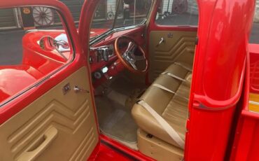 Ford-Pickup-1940-Red-Beige-5