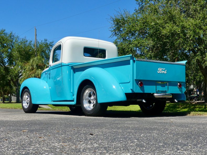Ford-Pickup-1940-Teal-Teal-ampamp-White-2-T-18