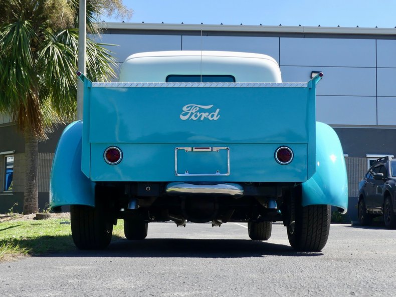 Ford-Pickup-1940-Teal-Teal-ampamp-White-2-T-23