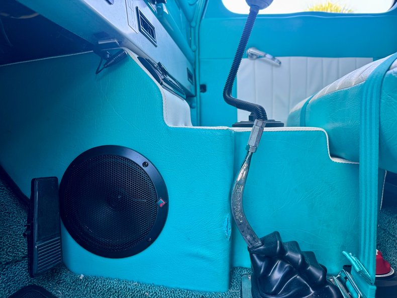 Ford-Pickup-1940-Teal-Teal-ampamp-White-2-T-42
