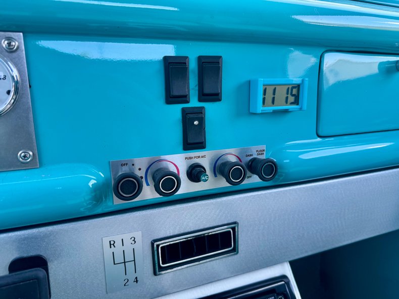 Ford-Pickup-1940-Teal-Teal-ampamp-White-2-T-49