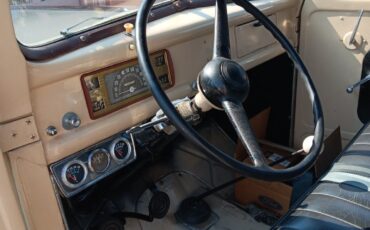 Ford-Pickup-1946-Brown-Tan-Black