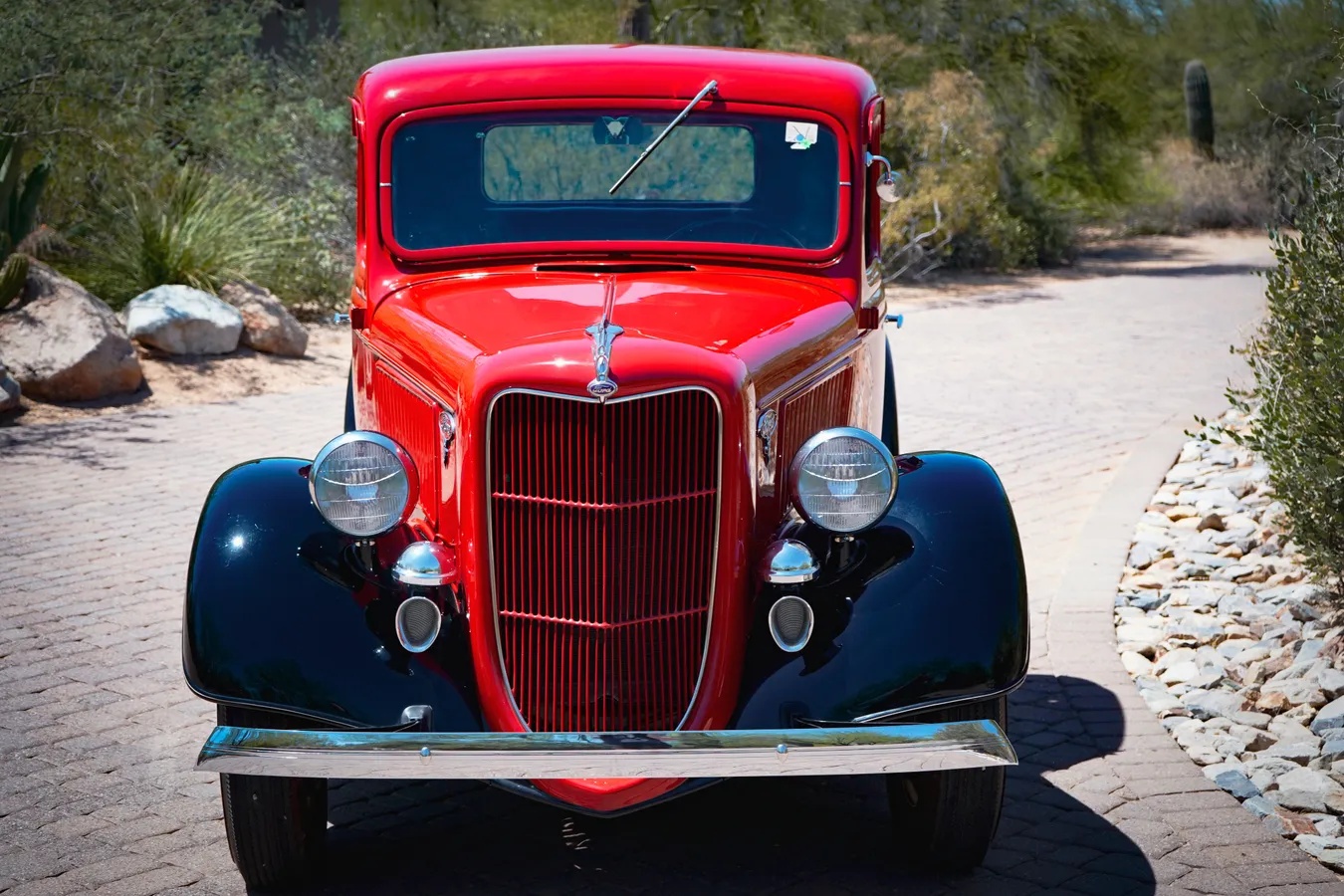 Ford-Pre-war-pickups-1936-Red-Brown-3