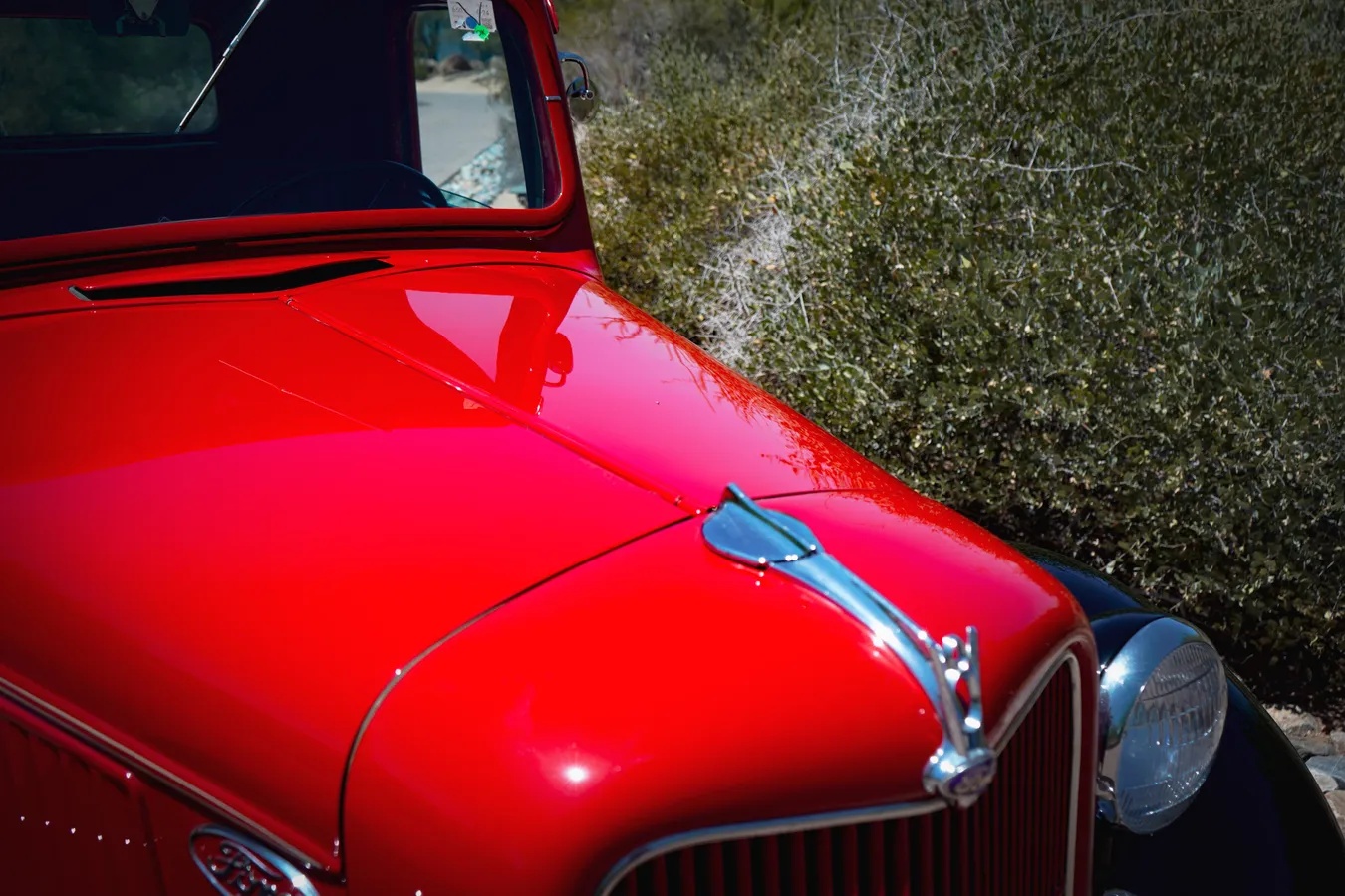 Ford-Pre-war-pickups-1936-Red-Brown-4