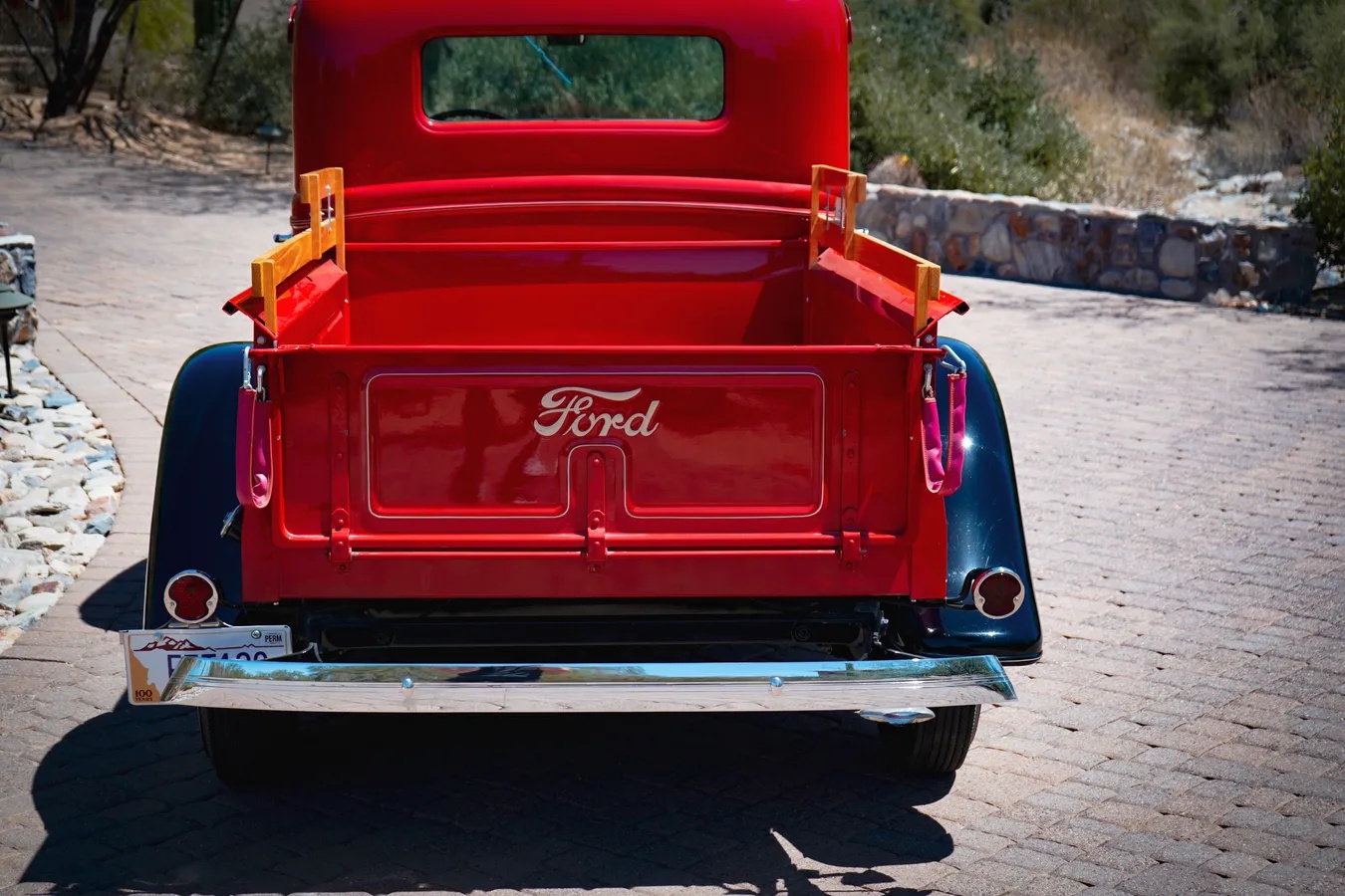 Ford-Pre-war-pickups-1936-Red-Brown-7