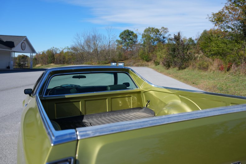 Ford-Ranchero-1973-Bright-Green-Gold-Green-37