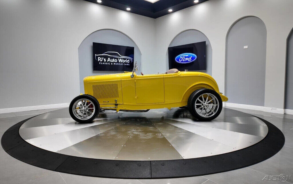 Ford-Roadster-1932-1