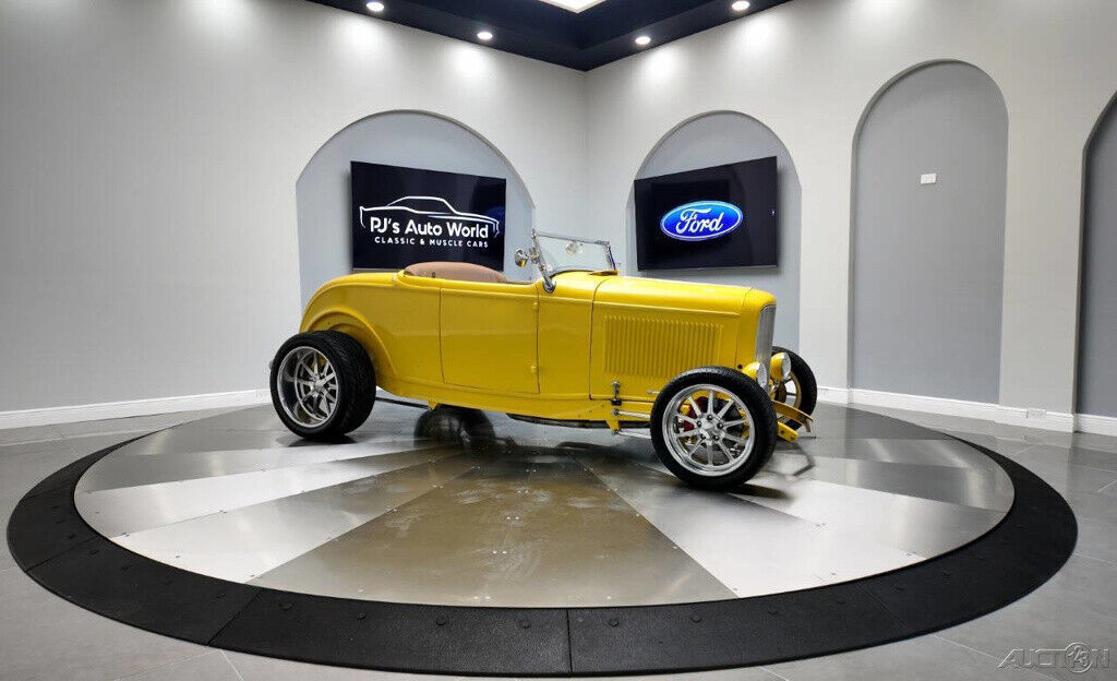 Ford-Roadster-1932-10