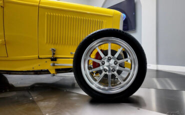 Ford-Roadster-1932-13