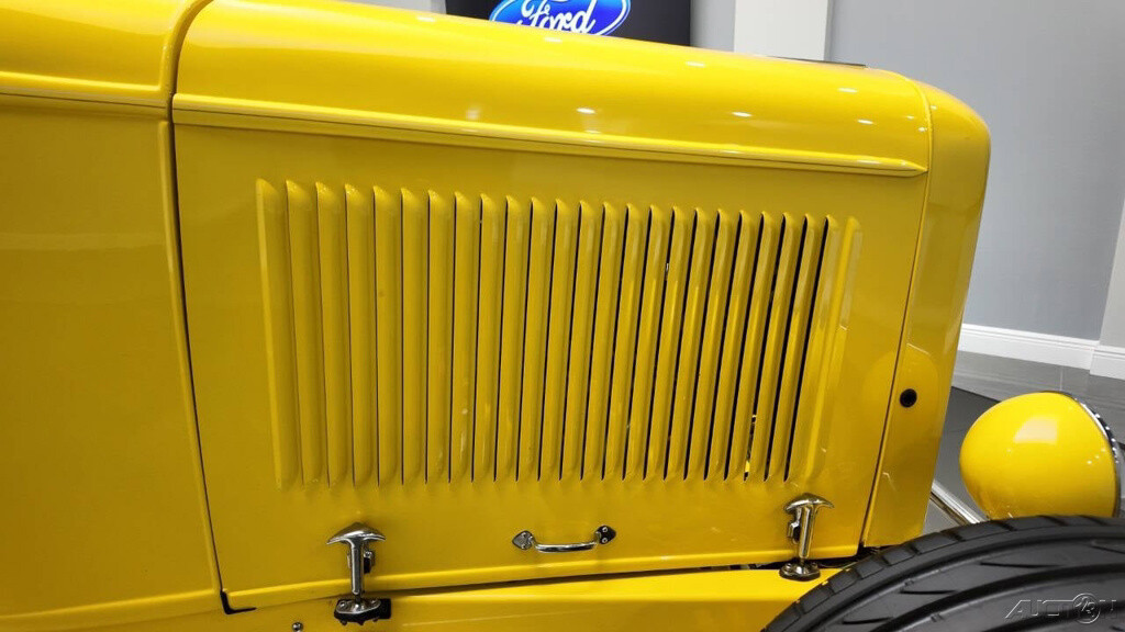 Ford-Roadster-1932-15