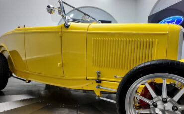 Ford-Roadster-1932-18