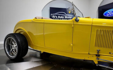 Ford-Roadster-1932-19
