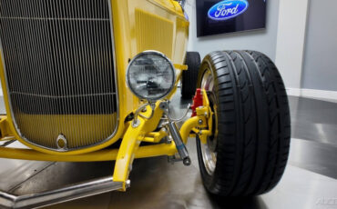 Ford-Roadster-1932-21