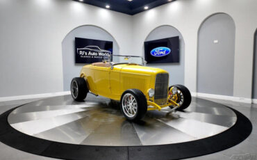 Ford-Roadster-1932-5