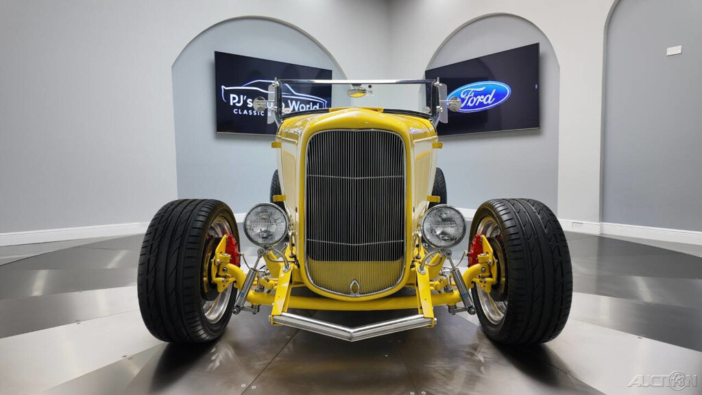 Ford-Roadster-1932-8