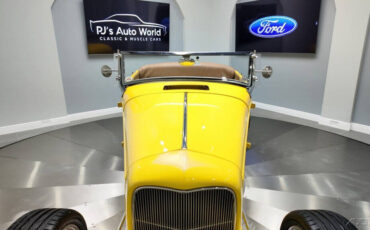 Ford-Roadster-1932-9