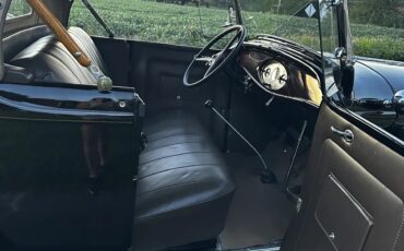Ford-Roadster-1932-Black-Brown-Leather-10