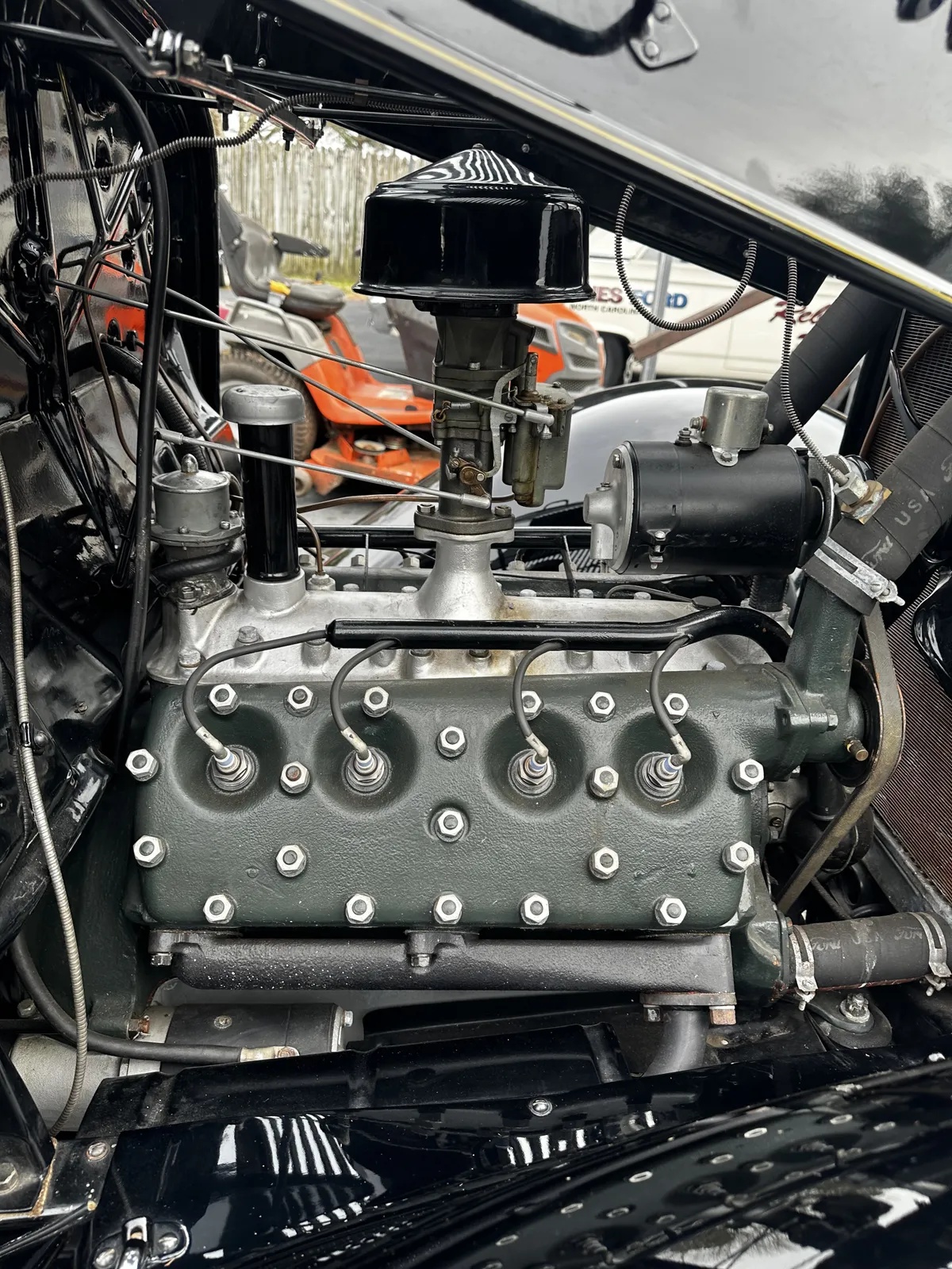 Ford-Roadster-1932-Black-Brown-Leather-14